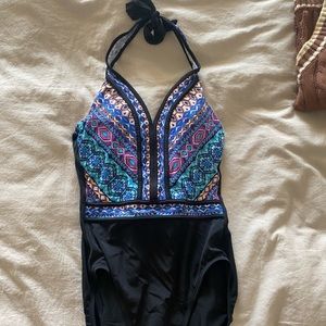 One piece swim suit